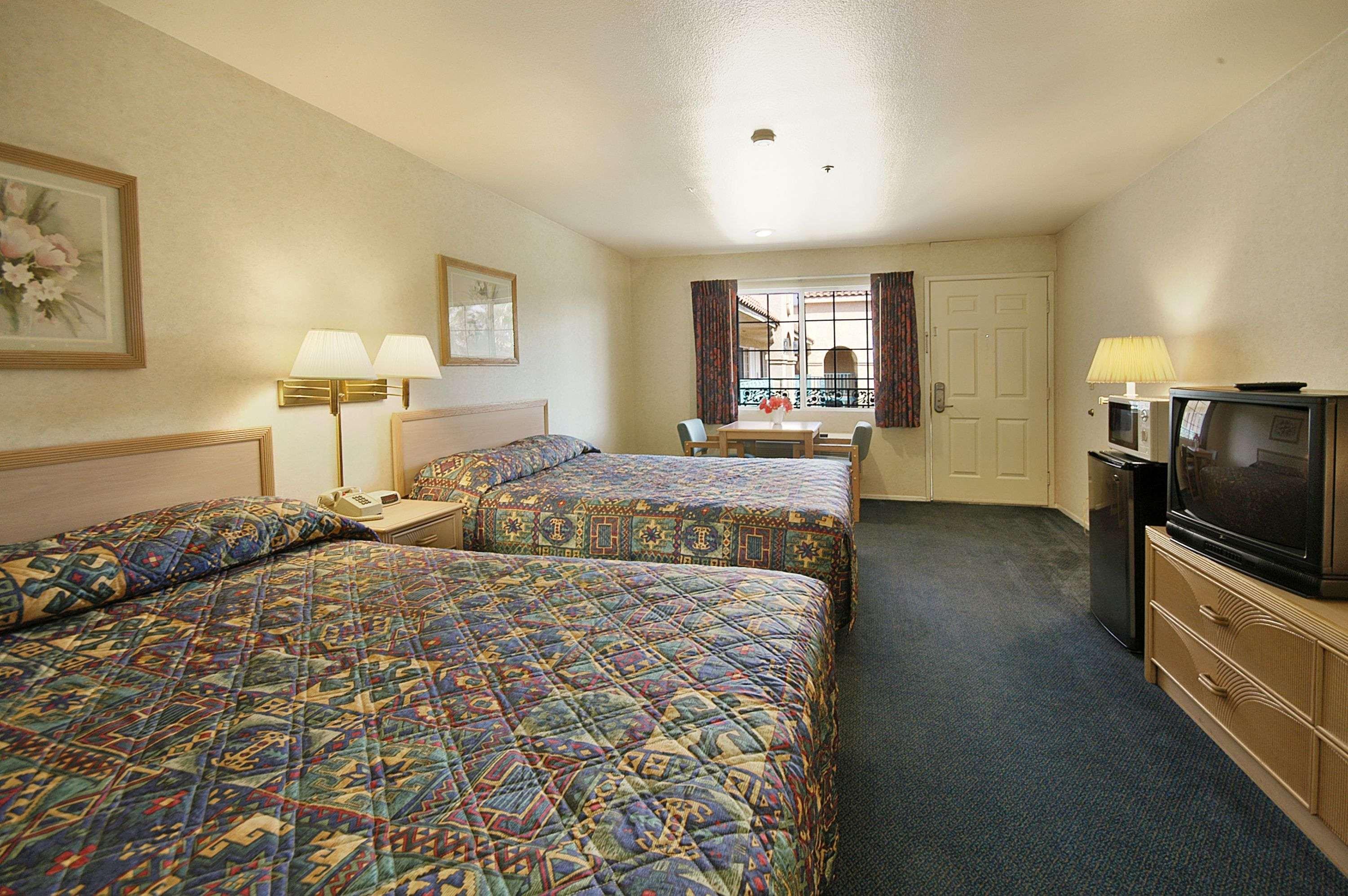 Days Inn by Wyndham Riverside Tyler Mall Værelse billede