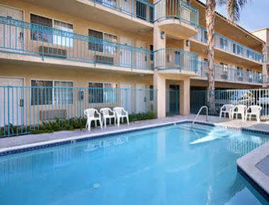 Days Inn by Wyndham Riverside Tyler Mall Eksteriør billede